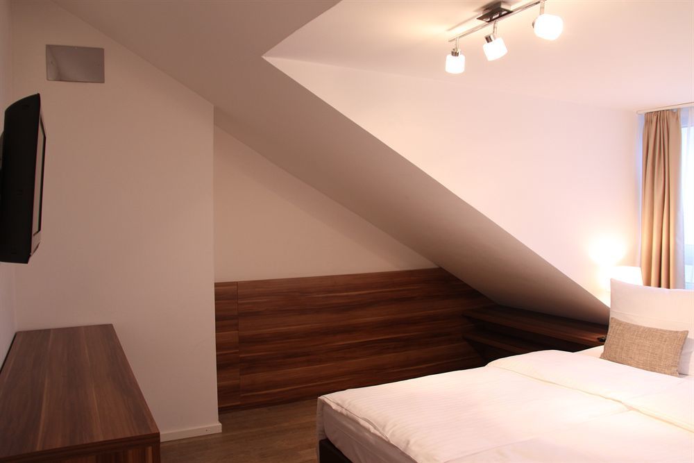 Downtown VI Vadi Hotel Мюнхен Екстер'єр фото