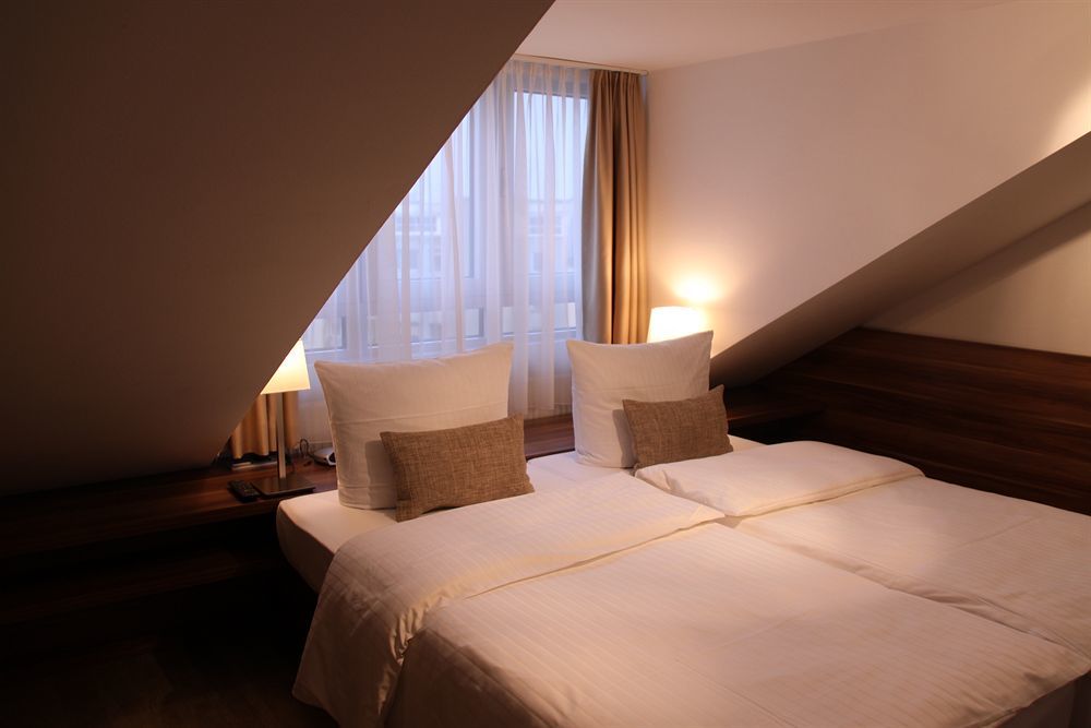 Downtown VI Vadi Hotel Мюнхен Екстер'єр фото