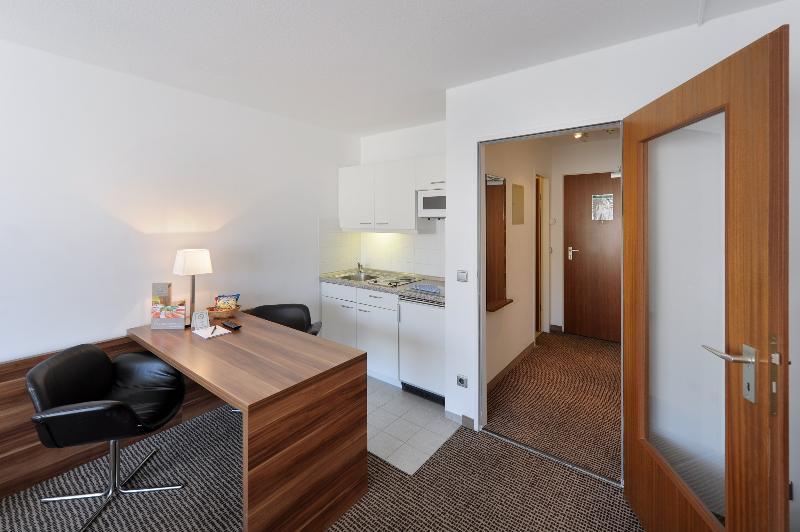 Downtown VI Vadi Hotel Мюнхен Екстер'єр фото