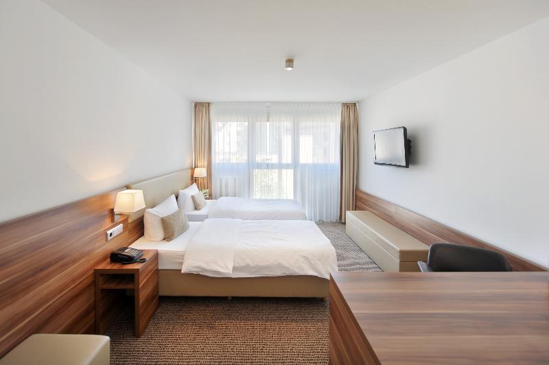 Downtown VI Vadi Hotel Мюнхен Екстер'єр фото