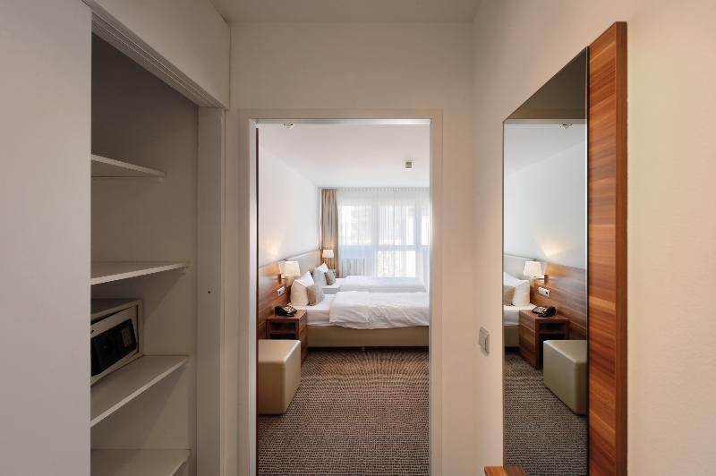 Downtown VI Vadi Hotel Мюнхен Екстер'єр фото
